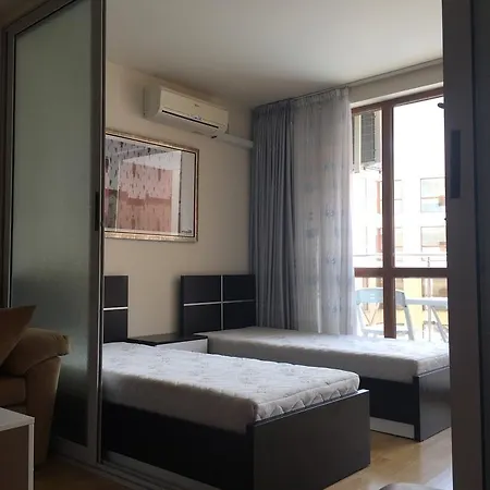 아파트 Panorama Beach 5B 네세부르